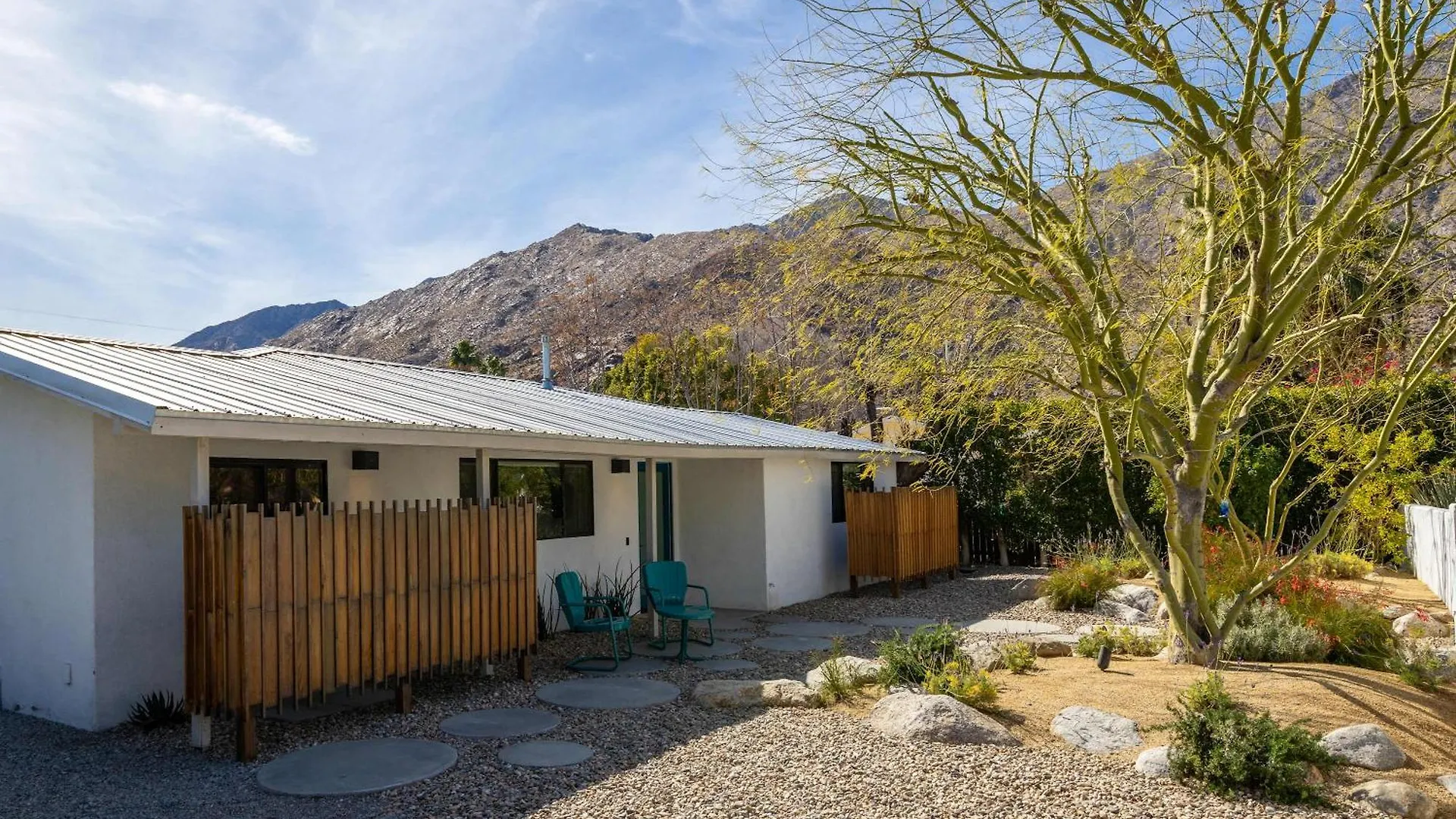 Vakantiehuis Luxury 4-Bedroom Home With Pool Spa & Stunning Mountain Views Palm Springs