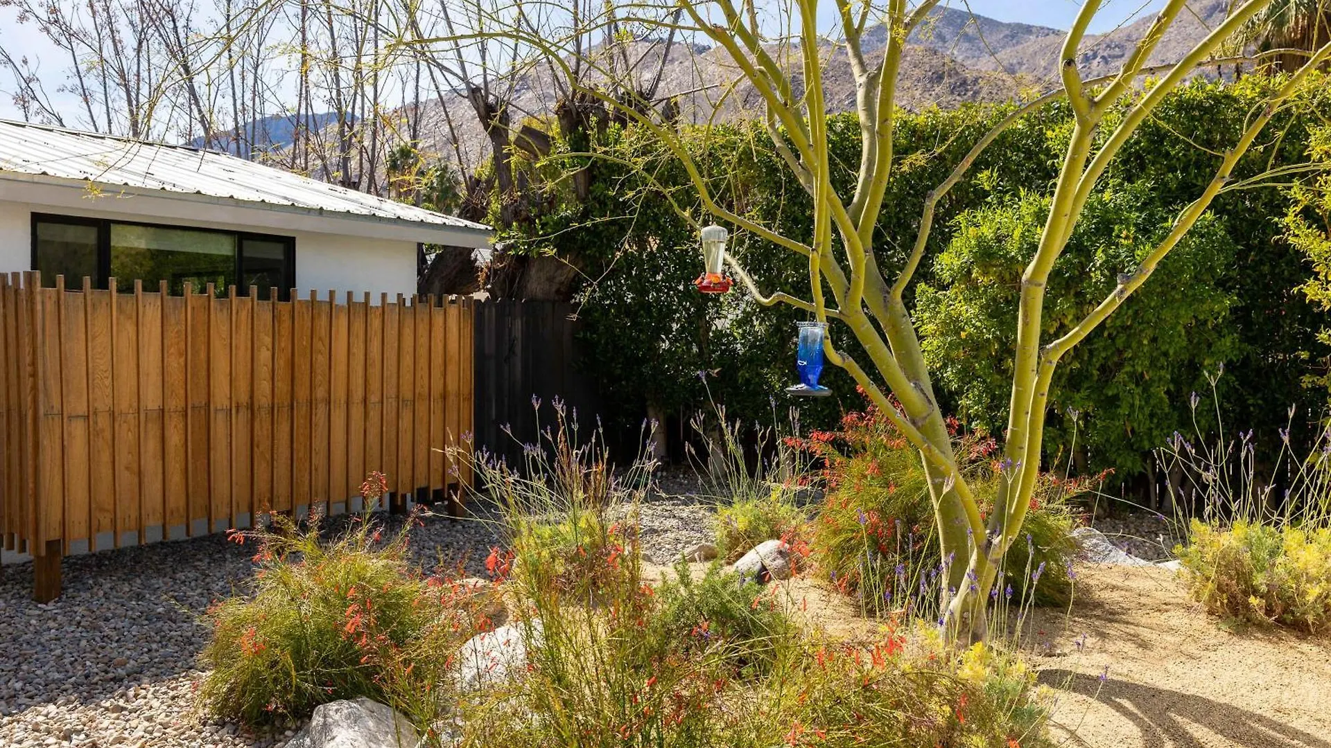 Luxury 4-Bedroom Home With Pool Spa & Stunning Mountain Views Palm Springs